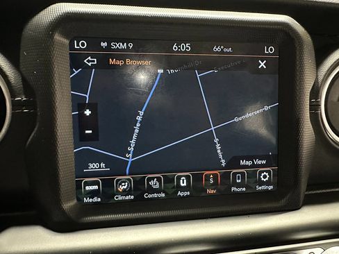 Used 2020 Jeep Gladiator Overland AWD/4WD image 40