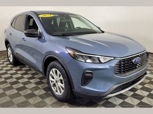 Used 2023 Ford Escape Active image 1