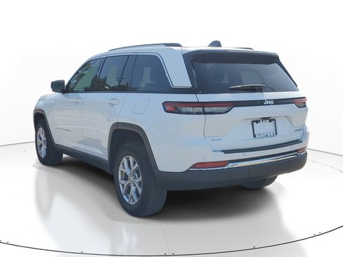 Used 2022 Jeep Grand Cherokee Limited AWD/4WD image 5