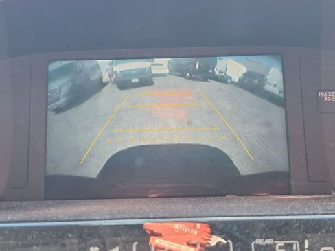 Used 2015 Honda Pilot Touring image 11