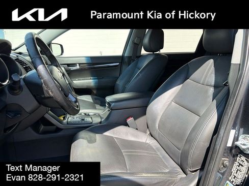 Used 2011 Kia Sorento EX w/ Premium Pkg FWD image 17