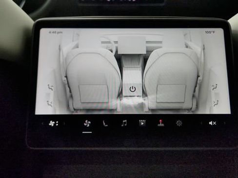 Used 2026 Tesla Model Y 2WD image 51