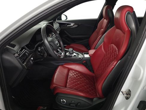 Used 2023 Audi S4 Prestige w/ Prestige Package image 3