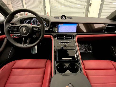 New 2026 Porsche Panamera Turbo S image 9