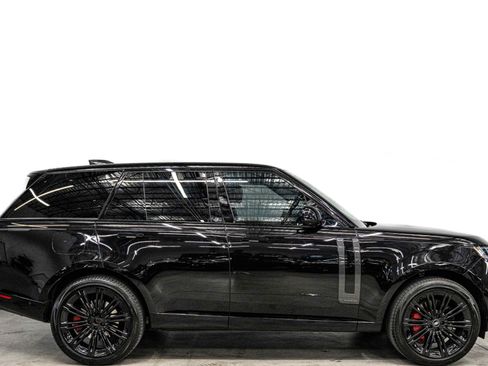 Used 2024 Land Rover Range Rover Autobiography AWD/4WD image 2