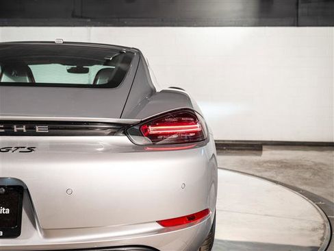 Used 2024 Porsche 718 Cayman GT4 image 19