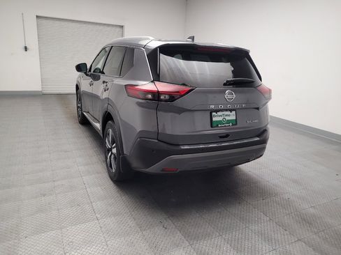 Used 2021 Nissan Rogue SL AWD/4WD image 6