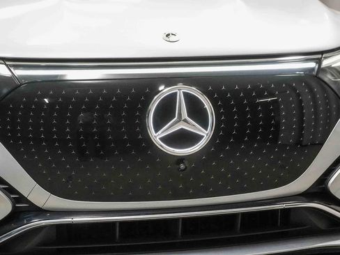 Certified 2023 Mercedes-Benz EQS 580 4MATIC SUV image 5