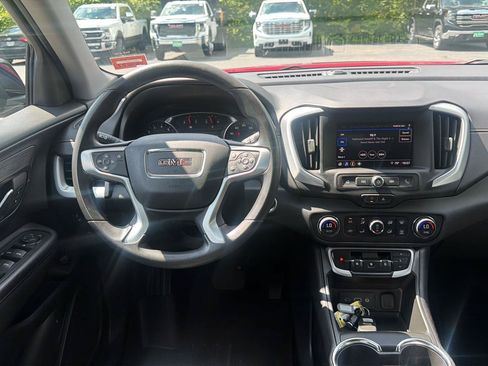Certified 2025 GMC Terrain Elevation w/ Black Edition AWD/4WD image 15