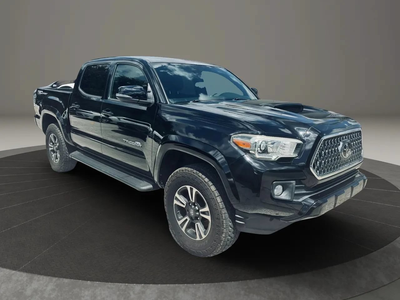 Used 2018 Toyota Tacoma TRD Sport RWD image 7