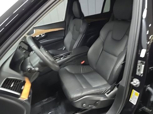 Used 2024 Volvo XC90 B5 Plus image 31