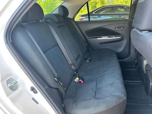 Used 2011 Toyota Yaris Sedan image 12