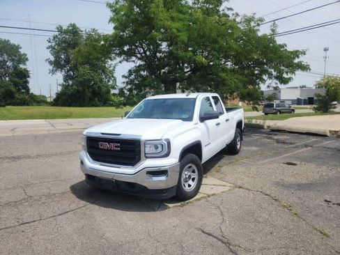 Used 2018 GMC Sierra 1500 4x4 Double Cab image 2