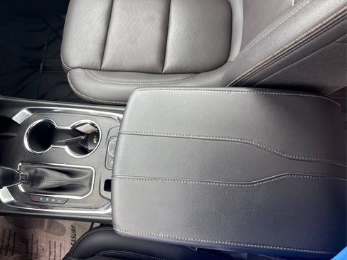 Used 2023 Chevrolet Traverse High Country w/ LPO, Floor Liner Package AWD/4WD image 12