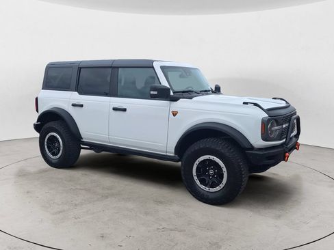Used 2023 Ford Bronco Badlands w/ Sasquatch Package AWD/4WD image 7