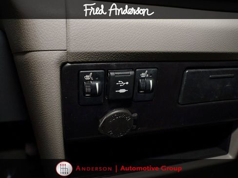 Used 2019 Toyota Sienna XLE FWD image 17