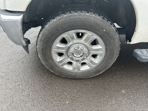 Used 2016 Ford F250 Lariat w/ Chrome Package image 10