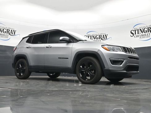 Used 2021 Jeep Compass Latitude FWD image 35