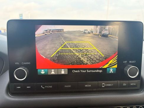 Used 2025 Honda HR-V Sport image 21