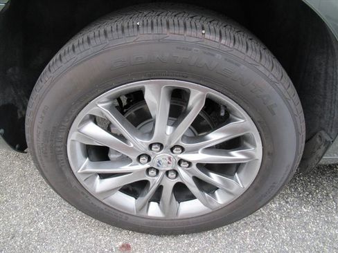 Used 2023 Buick Enclave Avenir image 5