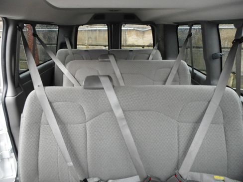 Used 2017 Chevrolet Express 3500 LT w/ LT Preferred Equipment Group image 26