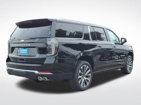 New 2026 Chevrolet Suburban High Country RWD image 3