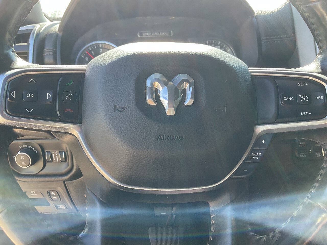 Used 2020 RAM 1500 Laramie w/ Sport Appearance Package AWD/4WD image 6