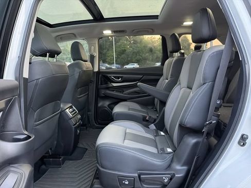 Used 2022 Subaru Ascent Onyx Edition AWD/4WD image 19