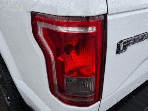 Used 2017 Ford F150 XLT RWD image 24
