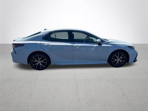 Used 2024 Toyota Camry SE w/ Cold Weather Package AWD/4WD image 6