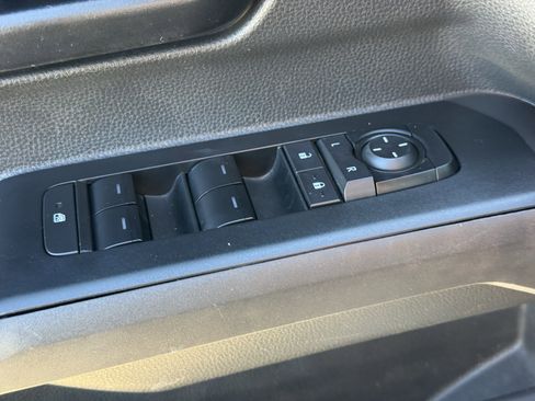 Used 2024 Toyota Tacoma SR5 image 27