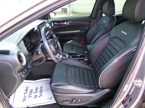 Used 2024 Kia Forte GT-Line w/ GT-Line Premium Package image 13