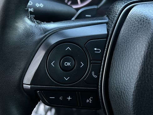 Used 2024 Toyota Camry SE image 12