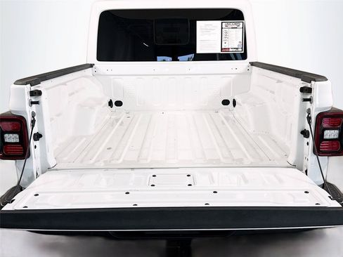 Used 2023 Jeep Gladiator Mojave w/ LED Lighting Group AWD/4WD image 23