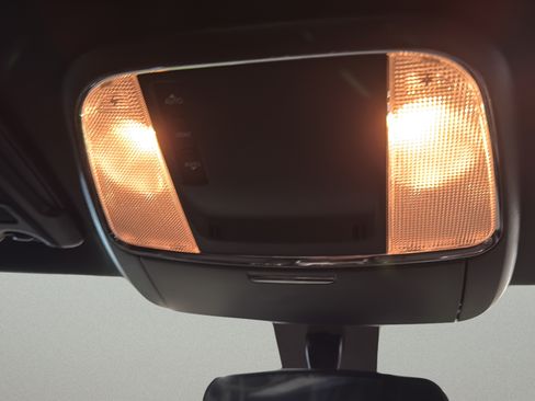 Used 2023 Dodge Charger SXT RWD image 19