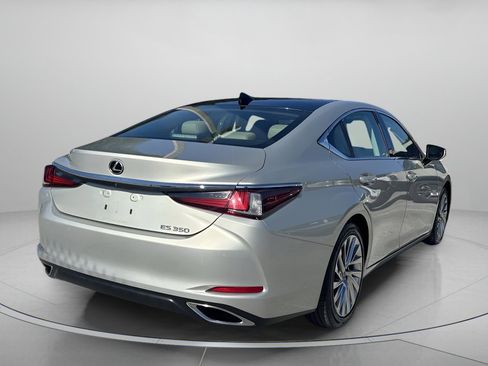 Used 2019 Lexus ES 350 Ultra Luxury image 3