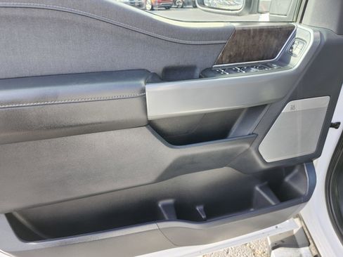 Used 2023 Ford F150 Lariat w/ Trailer Tow Package image 20