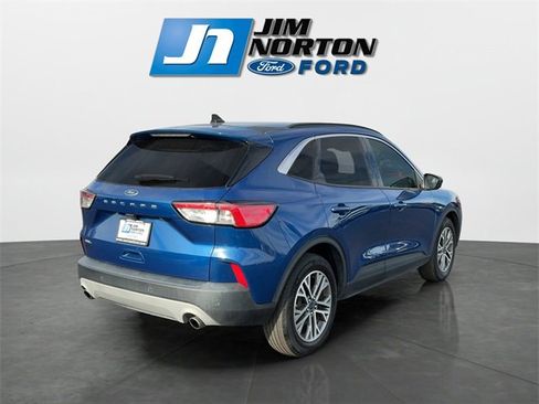 Used 2022 Ford Escape SEL image 3