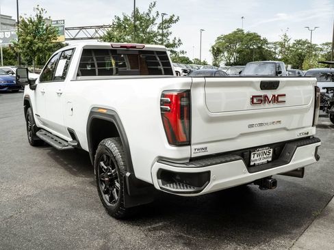 Used 2024 GMC Sierra 2500 AT4 w/ AT4 Preferred Package AWD/4WD image 38