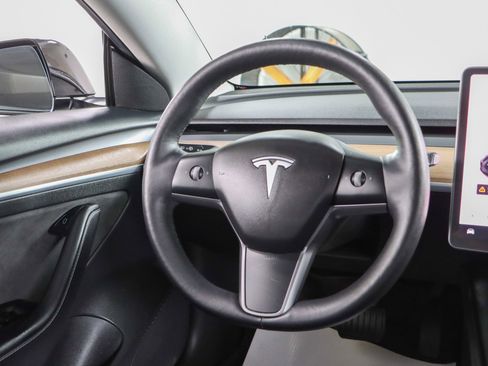 Used 2022 Tesla Model 3 Long Range image 12