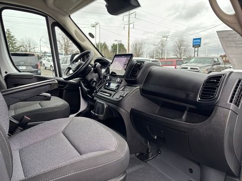 Used 2024 RAM ProMaster 3500 w/ Premium Convenience Group image 34