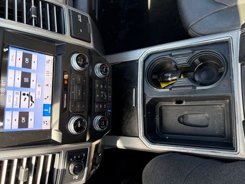 Used 2019 Ford F250 Platinum w/ Platinum Ultimate Package AWD/4WD image 24