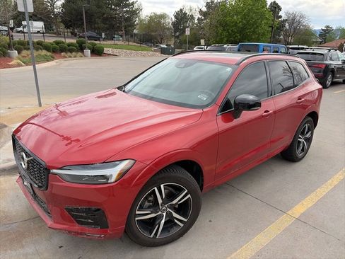 Used 2021 Volvo XC60 T5 R-Design w/ Climate Package AWD/4WD image 3