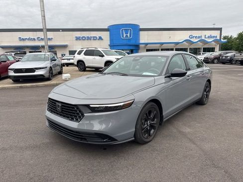 Certified 2025 Honda Accord SE image 1