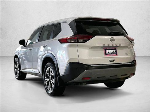 Used 2022 Nissan Rogue SV FWD image 13