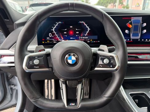 Used 2023 BMW 760i xDrive w/ Executive Package image 26