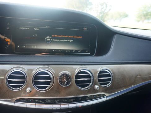 Used 2015 Mercedes-Benz S 550 4MATIC Sedan image 36