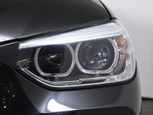 Used 2020 BMW X3 xDrive30i w/ Convenience Package AWD/4WD image 11