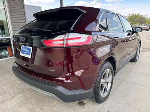 Certified 2024 Ford Edge SEL w/ Convenience Package AWD/4WD image 9