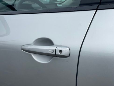 Certified 2025 Nissan Rogue SV image 28